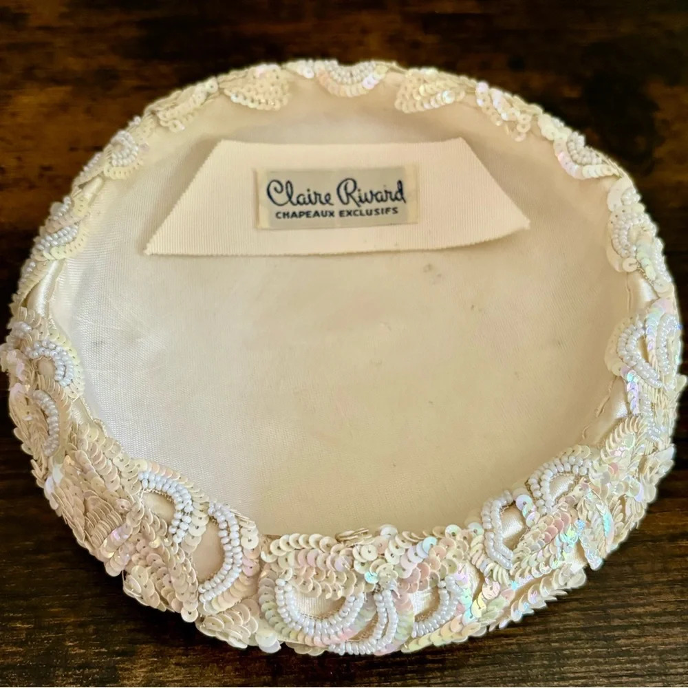 •SOLD•|Vintage| 1950s Claire Rivard Off-White French Bridal Hat - Picture 2 of 6